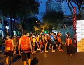 Lắp đặt nhà vệ sinh di động thuê cho sự kiện Marathon Tp.HCM 